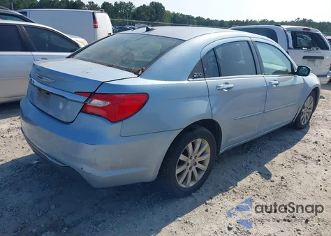 2013 Chrysler 200 Limited z USA, uszkodzony, nr VIN 1C3CCBCG2DN607829